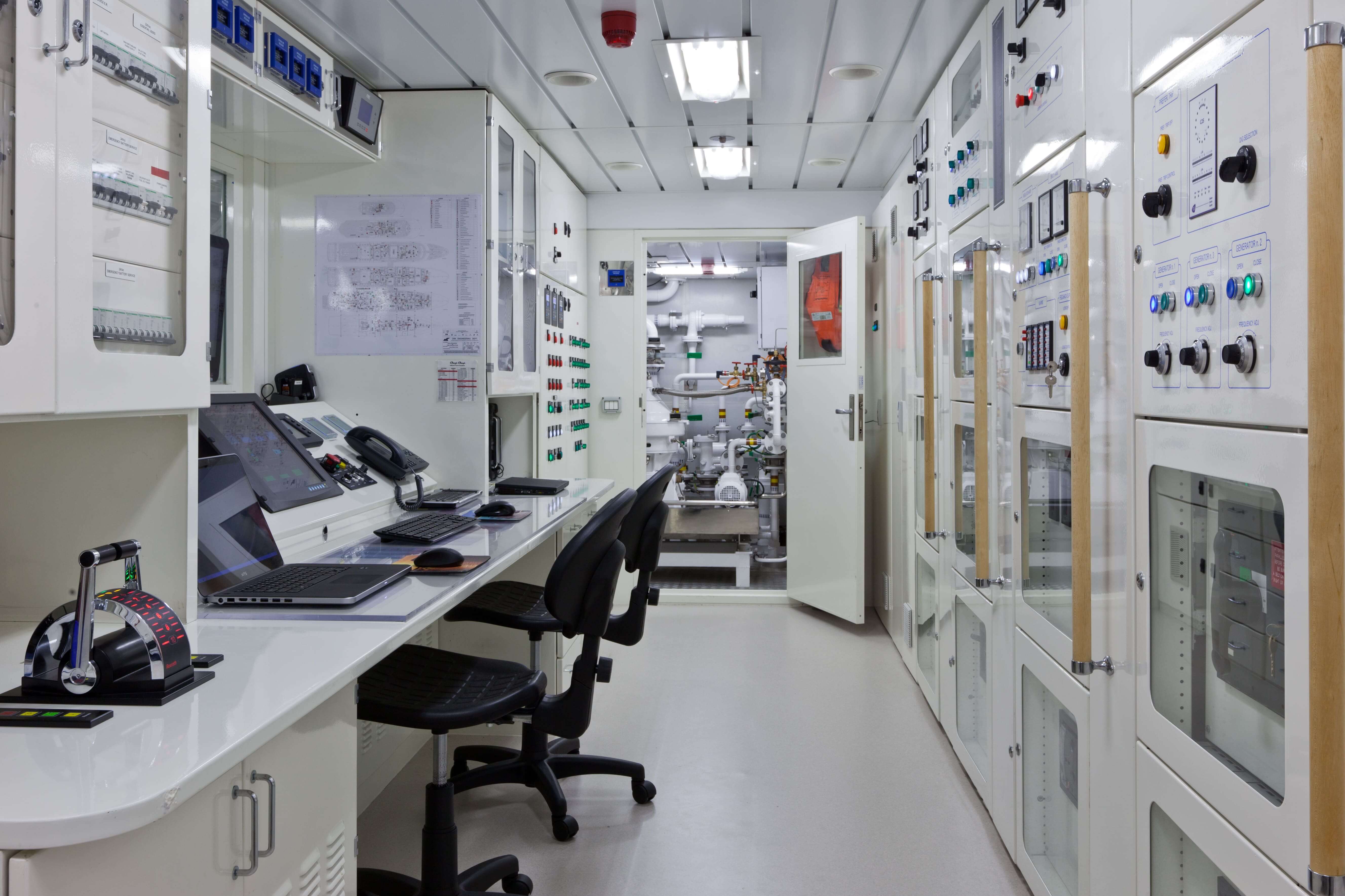 Console industriale in metallo